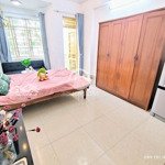 Căn hộ balcon thoáng ngay chợ bà chiểu, ngã tư hàng xanhbt