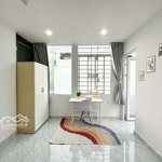 Studio ban công/cửa sổ mới dàng cho cách bạn sinh viên văn lang