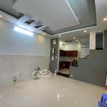 Nhà mới rộng sạch sẽ 5*12m 1lầu 3pn 2wc trần thái tông