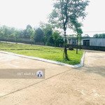 Chưa đến 2 tỷ sở hữu ngay lô góc 100m2 hai mặt đường, trục chính phú mãn, sát cnc hoà lạc, đhqg.