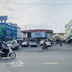 đất đ. trần hưng đạo. ngay chợ dĩ an. ngộp