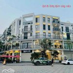 10.4 tỷ có nhà the manor nguyễn xiển dòng tiền 40 triệu/tháng 75m x 5 tầng thang máy kinh doanh ở luôn