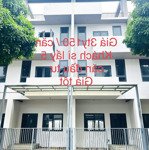 Bán gấp 5 căn giá ngộp trục chính b1 lộ giới 14m giá bán 3ty150 / căn , sổ sẵn lấy 5 căn có gía sỉ