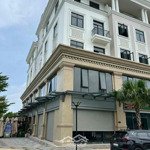 Cho thuê nhà phố thương mại độc tôn tại vinhomes grand park - quận 9