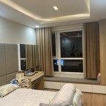 Cần bán gấp căn hộ chung cư sky center tân bình 129m2, 3pn, giá: 6 tỷ, lh: 0989 236 647 hoa