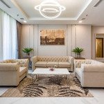 ưu đãi mùa euro cho thuê 3 phòng ngủ- 135 m2 - giá bán 35 triệu - vinhome central park view đẹp liên hệ 0933333133