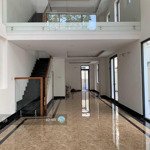 Shophouse sân vườn lakeview city 7x20m 1 trệt 1 lửng 3 lầu có thang máy giá 35tr lh ngay 0907860179