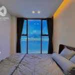 Cho thuê căn hộ góc 2 phòng ngủsam towers full nội thất view sông hàn liên hệ: 0777444811