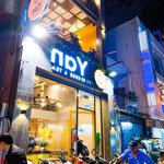 Ngang 5,2m - 5 lầu - nguyễn tri phương ngay đh kinh tế, q10.