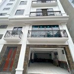 Bán tòa building doanh thu 120tr/th dt 110m2x 8t lô góc 2 mặt ngõ kinh doanh ôtô quan hoa, cầu giấy