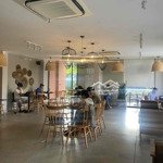 Mặt bằng kinh doanh vip 2 mặt tiền trần hưng đạo 360m2 sàn