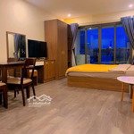 Bán nhà nhật chiêu, tây hồ 200m2, 8 tầng, ô tô tránh, gần phố, view hồ