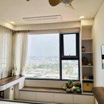 Hot deal! giá cực rẻ! chủ cần bán gấp căn hộ kingdom 101 view thoáng mát 73m2. lh 0907582993