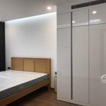 Nhà em cho thuê căn hộ 68m2, 1 phòng ngủfull giá bán 8 triệu chung cư vườn đào. liên hệ: 0888486262