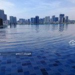 Gia đình mình bán căn hộ 105m2, 3 phòng ngủ, view hồ đẹp, chung cư vinhomes skylake. gía 9.5 tỷ