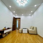 Nhanh mới kịp chỉ 2,35 tỷ - 70 m2 tập thể vĩnh hồ tầng 3 mới koong - full nội thất - sổ đỏ 2pn, 2wc