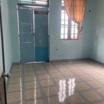 Cho thuê nhà trọ ngang 8 x5 trệt lầu ngay sau căn mặt tiền giá 3.7 tr tháng lh 0919147835