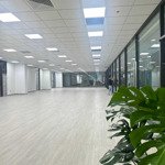 Trung hoà cầu giấy cho thuê diện tích 1000m2 có cắt giá chỉ 260k/m2 có điều hoà ánh sáng đầy đủ