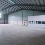 Kho đẹp mới 100%. khung kèo zamil, có pccc, đường cont 1000m2/65tr