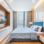 Gia đình chuyển công tác bán lại căn 3n 2 vệ sinh101m2 view hồ giá bán 5 tỷ tại khai sơn city long biên