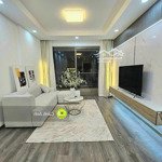 Bán gấp căn hộ 3pn- 2 vệ sinhrivergate 93m2 lầu cao-nội thất làm để ở nên rất đẹp- chỉ 6 tỷ- liên hệ: 0938503025