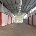 Cần bán hơn 1000 m2 đất quốc lộ 1a, suối cát, xuân lộc, đồng nai, 8,8m mt, có thổ cư, sẵn kho xưởng