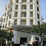 Cần bán khách sạn diamond hotel góc 2mt quận 7, dt 8.6m x 15m, gồm có 15 phòng khách sạn