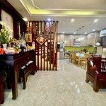 Bán biệt thự sân vườn,víp nhất khu vực lâm hạ gần 100m2-mt 5.7m-2 thoáng-full nội thất-hơn 14 tỷ