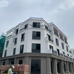 Cho thuê căn shophouse 3 mặt tiền trục chính 41m dự án vinhomes vũ yên hải phòng