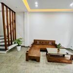 Cho thuê nhà riêng 5 tầng 35m2 nguyễn văn cừ, gia thụy, long biên. giá: 14 triệu/tháng. lh: 0946 204 597