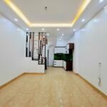 Bán nhà ngõ 63 cổ linh, thạch bàn 32m² 4 tầng oto gần nhà, ngay gần hồ điều hòa.