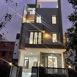 Cho thuê nhà quận 2 saigon mystery villa 500m2 giá bán 50 triệu/th hầm, 4 tầng nổi trống suốt