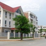 Bán biệt thự dự án ngôi nhà mới, new city quốc oai, 340 m2 x 3 tầng, mặt hồ, giá 55 triệu/m2