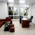 Nóng! chính chủ cho thuê văn phòng 80m2 view hồ sen 94 phương liệt. liên hệ: 0975.997.166