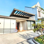 Bán villa sân vườn xinh xắn gần 300m2, ngang đẹp hơn 12m x 23m đường bằng phẳng phường 9, 14,7 tỷ