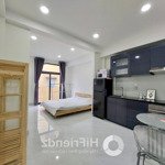 Cho thuê căn hộ studio rộng 40m2, full nội thất, ngay vòng xoay cộng hoà q5 sát ngay q1