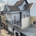 Cho thuê villa ngang 8m có gara xe hơi làm vp và ở