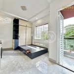 Căn hộ mới 100% bancol 35m2, nội thất đầy đủ, máy giặt riêng, gần chợ bà chiểu, huỳnh đình hai