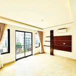 + mặt phố vip nguyễn hoàng, phân lô 8 tầng ,thang máy .diện tích 79m2