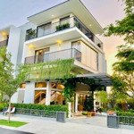 Villa sân vườn trong khu biệt lập chuẩn nghỉ dưỡng giảm 50% 10 tỷ 2 còn 5 tỷ 2 đã có sổ