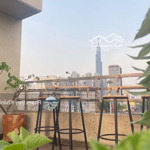 Cho thuê căn hộ 30m2 - ban công, rooftop view landmark 81 - gần ngã tư hàng xanh ( chỉ 6 triệu8 )