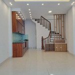 Bán nhà riêng phố thanh am - 4 tầng 4,2 tỷ- 33m2 - lô góc siêu thoáng