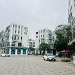 Cắt lỗ sâu căn góc 99m2 mặt phố đi bộ the manor central park nguyễn xiển, liên hệ: 0369337981