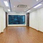 Cho thuê nhà riêng phố ngọc hà.45m2 x 5t. thông sàn các tầng, 3 phòng ngủ.12tr/th 0963869981