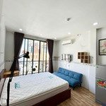 Căn hộ balcony 30m2 full nt có thang máy ngay phan đình phùng, phan xích long