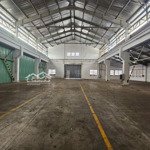 Kho đẹp, kiên cố y hình. 1.000 hoặc 2.000m2. đường cont 24/7