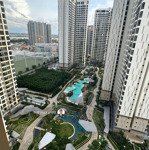 Cho thuê 2 phòng ngủview hồ bơi, hướng đón gió rất mát, bếp rèm 9 triệu bao pql masteri centre point