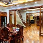 Thang máy - luxury kiến hưng - phân lô vỉa hè kinh doanh - hoàn thiện đẹp như khách sạn 5 sao