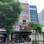 Cho thuê tòa nhà mặt tiền đinh tiên hoàng, p. đa kao, quận 1 - dtds 700m2 ngang 7m - giá bán 70 triệu/th