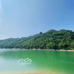 Bám hồ hòa bình, view tuyệt đẹp, phù hợp làm homestay tại đà bắc lh: 0356635386